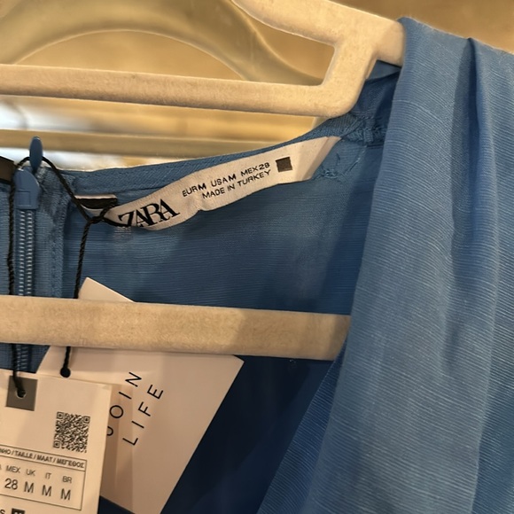 Zara Shorts Romper - TAGS NEVER WORN - Picture 3 of 4
